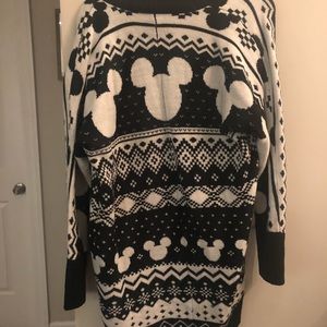 Torrid Disney Cardigan size 2X
